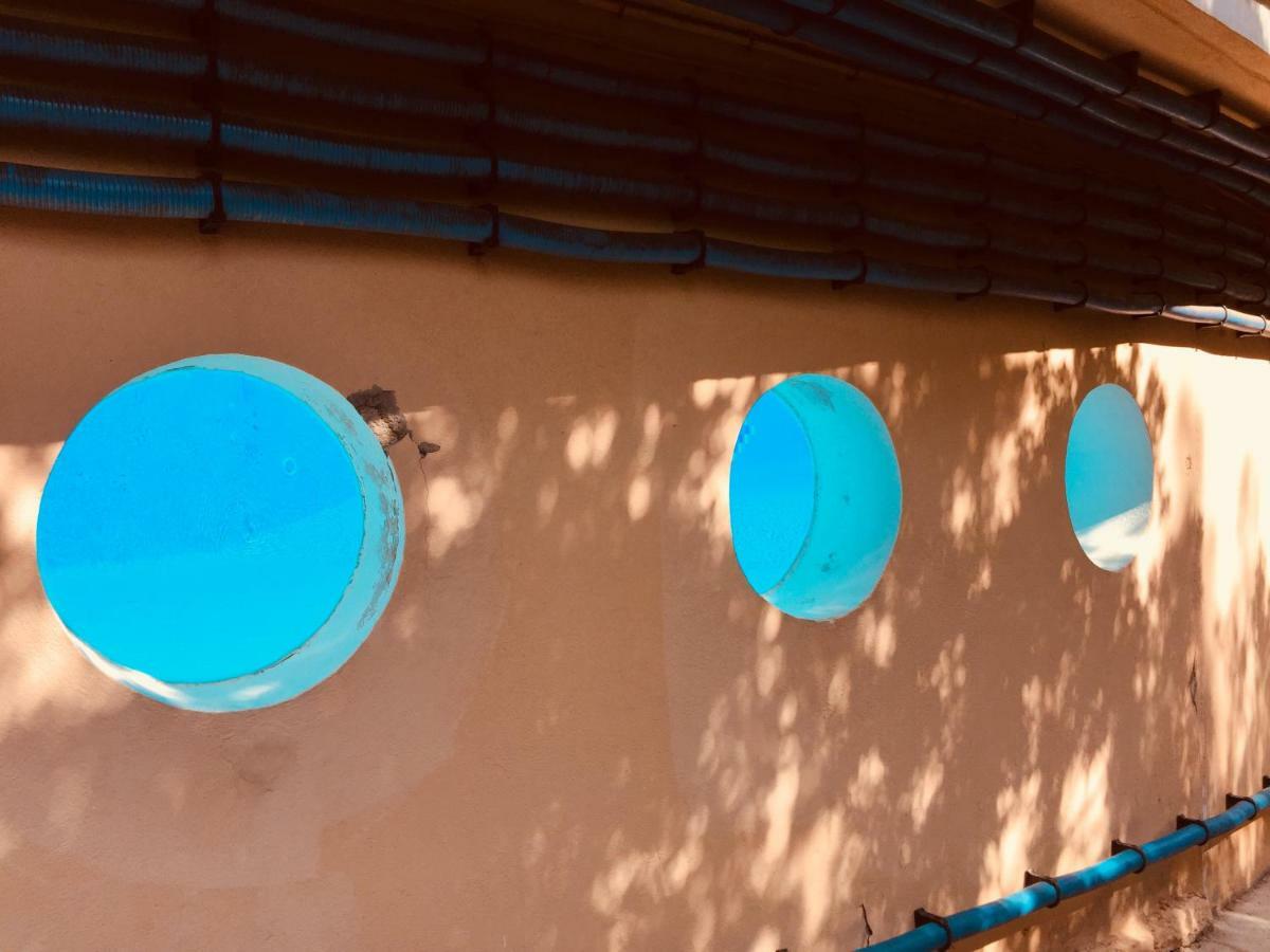 Studio 4 Personnes Avec Piscine, Tennis Apartment Hyeres Exterior photo